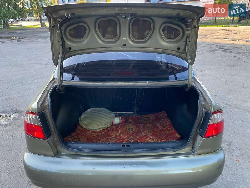 Седан Daewoo Sens 2003 в Лубнах