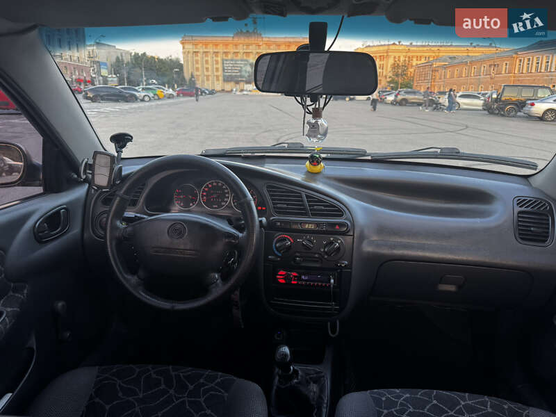 Седан Daewoo Sens 2003 в Харькове