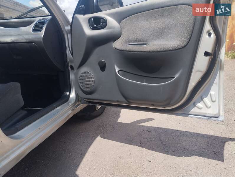 Седан Daewoo Sens 2005 в Запорожье