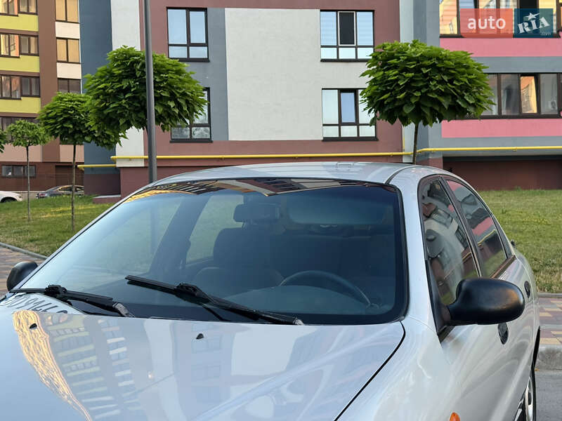 Седан Daewoo Sens 2003 в Тернополе