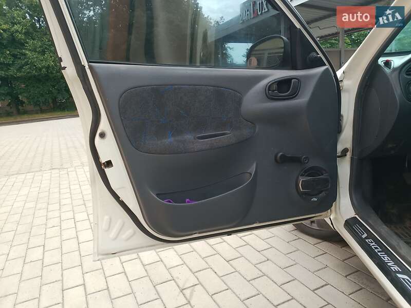 Седан Daewoo Sens 2005 в Горохове
