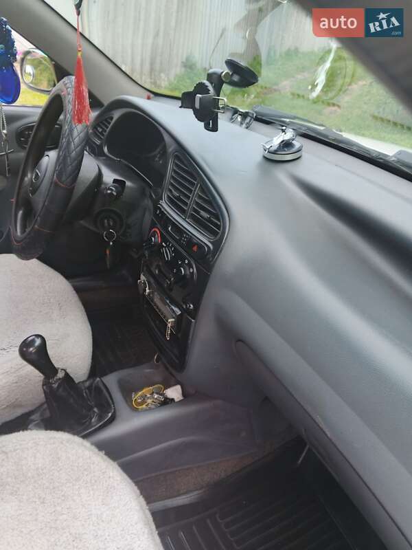 Седан Daewoo Sens 2005 в Обухове