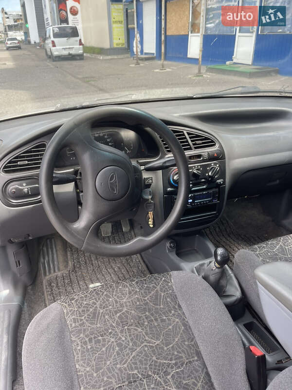 Седан Daewoo Sens 2004 в Харькове