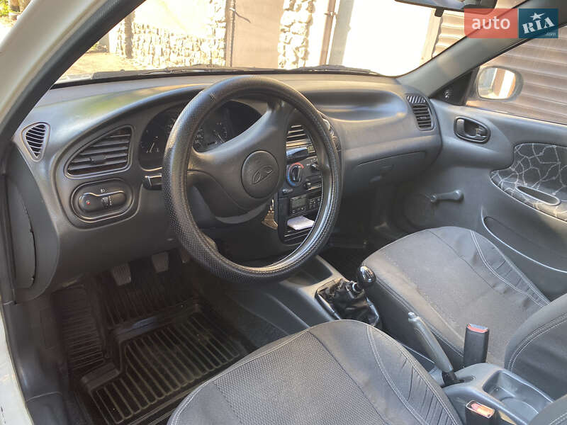 Седан Daewoo Sens 2003 в Одессе