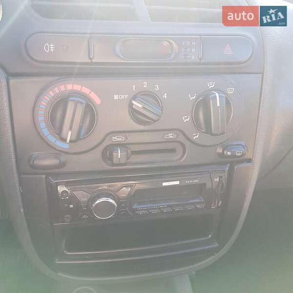 Седан Daewoo Sens 2003 в Запорожье