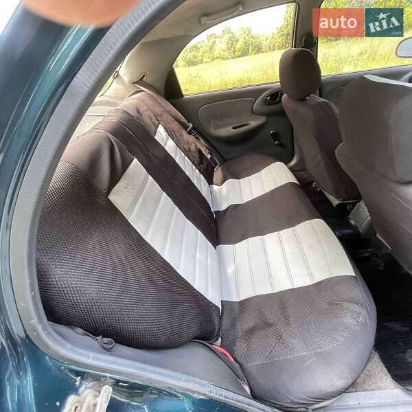 Седан Daewoo Sens 2005 в Звягелі