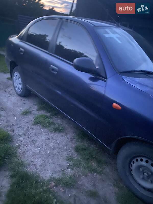 Седан Daewoo Sens 2005 в Ізяславі