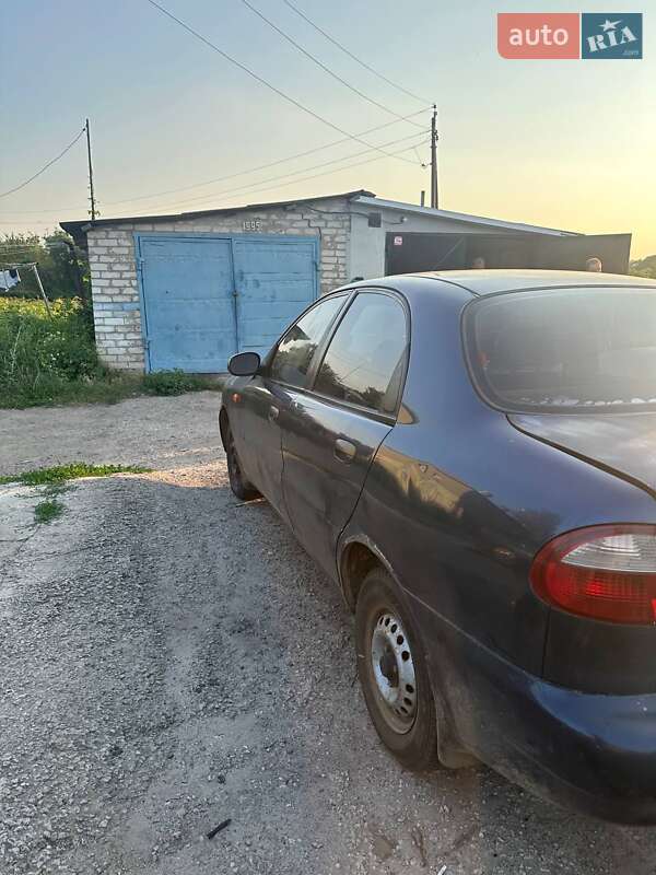 Седан Daewoo Sens 2005 в Зміїві