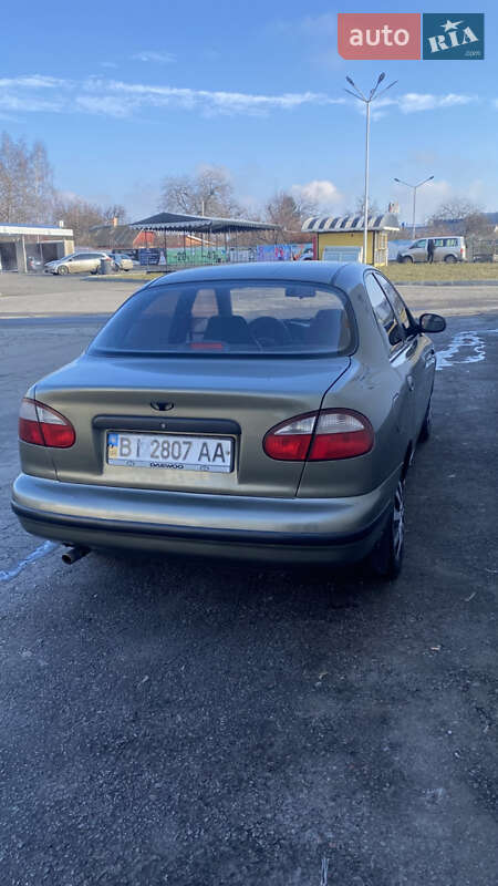 Седан Daewoo Sens 2004 в Полтаві