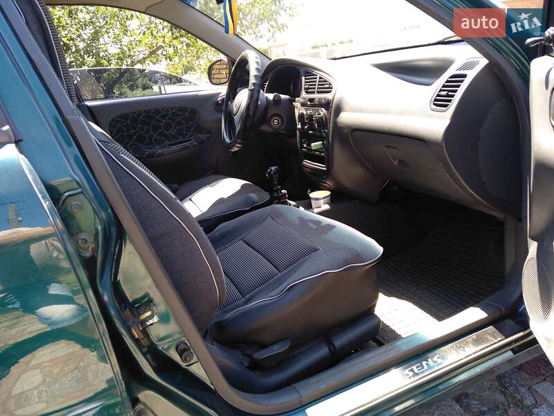 Седан Daewoo Sens 2003 в Марганці