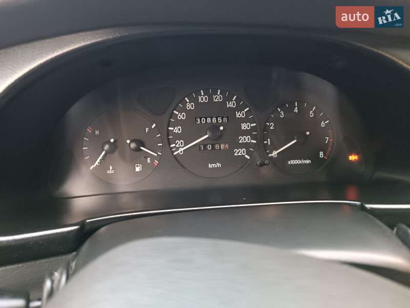 Седан Daewoo Sens 2004 в Ровно