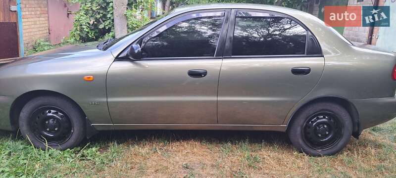 Седан Daewoo Sens 2004 в Марганце
