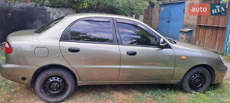 Седан Daewoo Sens 2004 в Марганце