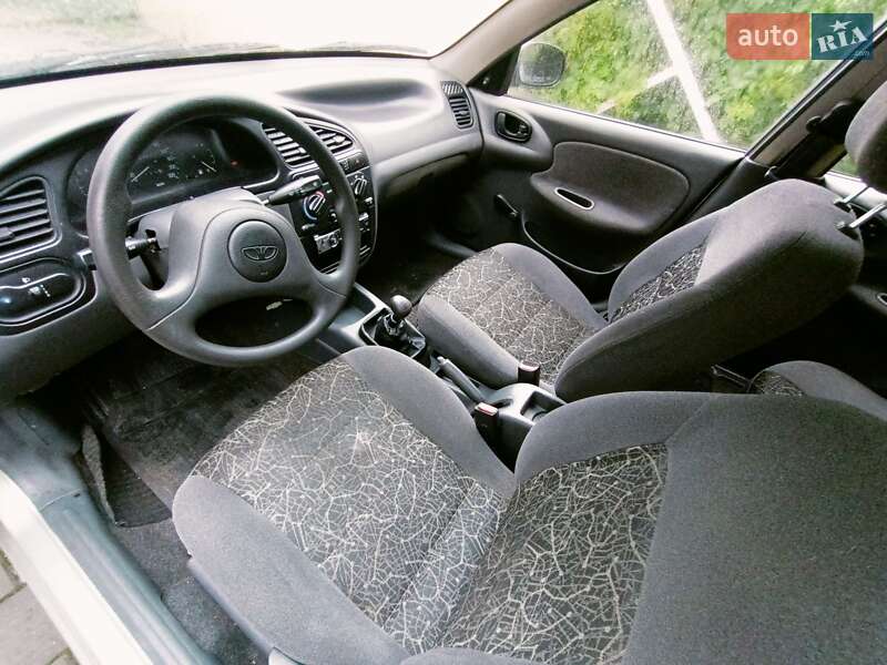Седан Daewoo Sens 2005 в Львове