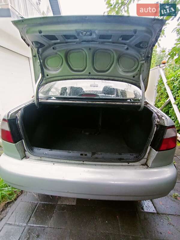 Седан Daewoo Sens 2005 в Львове