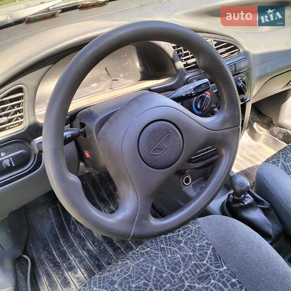 Седан Daewoo Sens 2006 в Косове