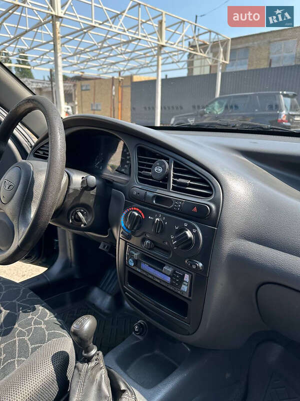 Седан Daewoo Sens 2003 в Киеве