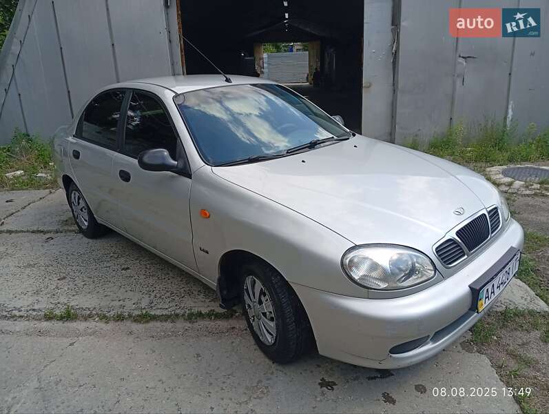 Седан Daewoo Sens 2004 в Киеве