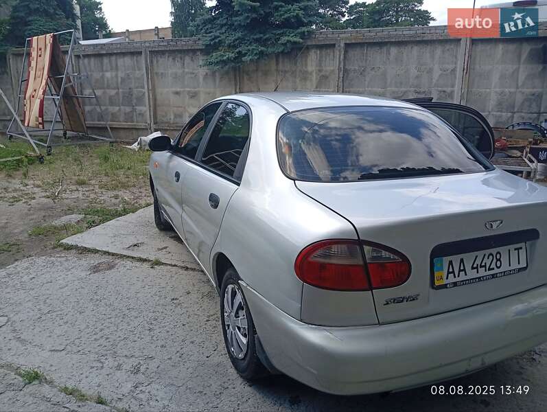 Седан Daewoo Sens 2004 в Киеве