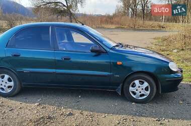 Седан Daewoo Sens 2004 в Иршаве