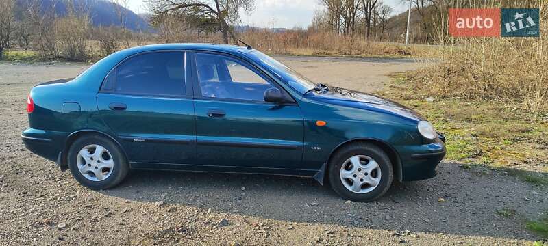 Седан Daewoo Sens 2004 в Иршаве