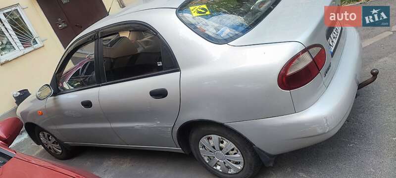 Седан Daewoo Sens 2004 в Киеве