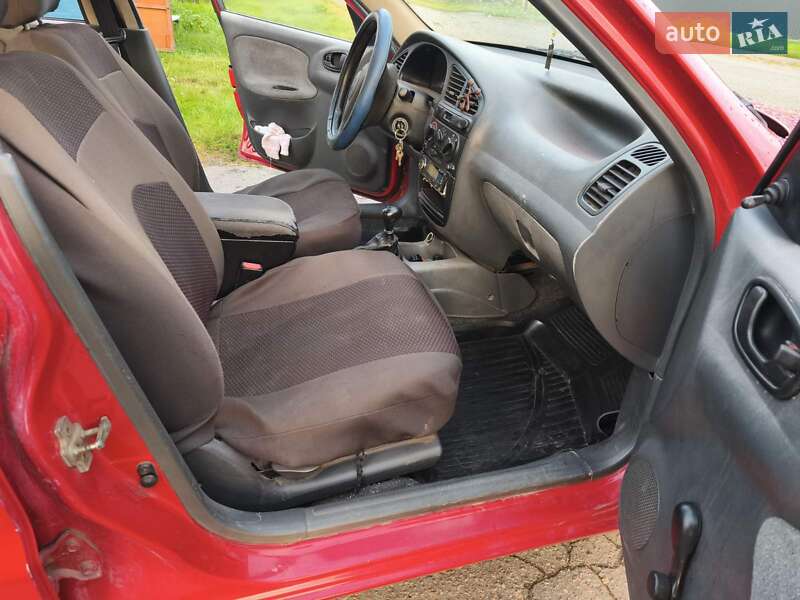 Седан Daewoo Sens 2006 в Луцьку