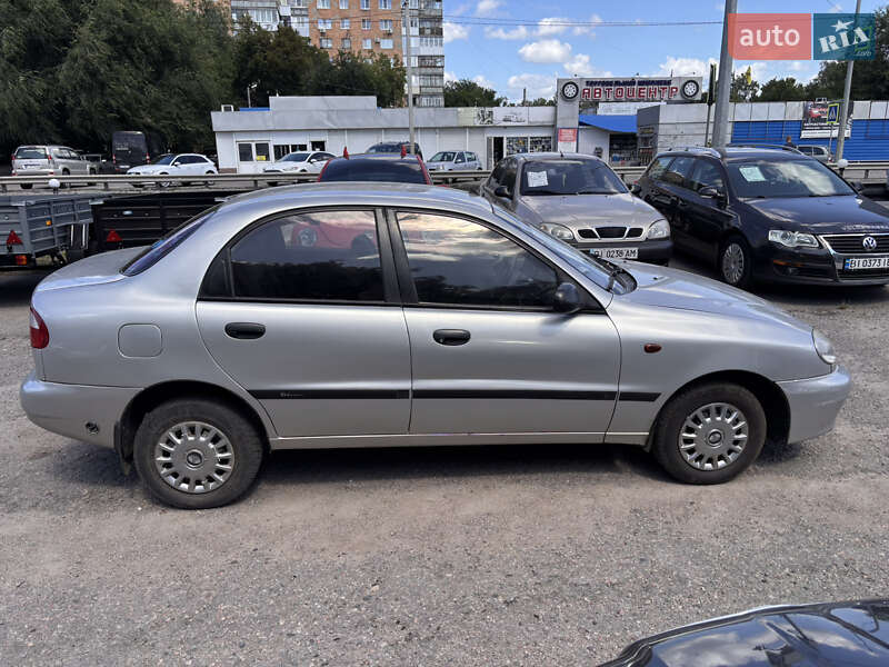 Седан Daewoo Sens 2002 в Полтаві
