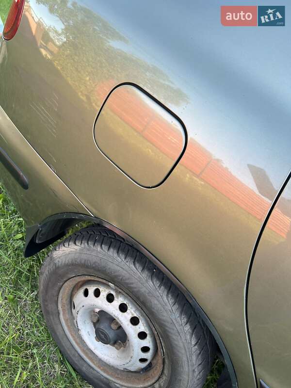 Седан Daewoo Sens 2005 в Олевске