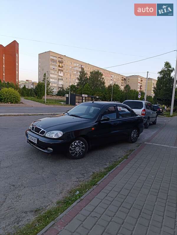 Седан Daewoo Sens 2012 в Нововолынске