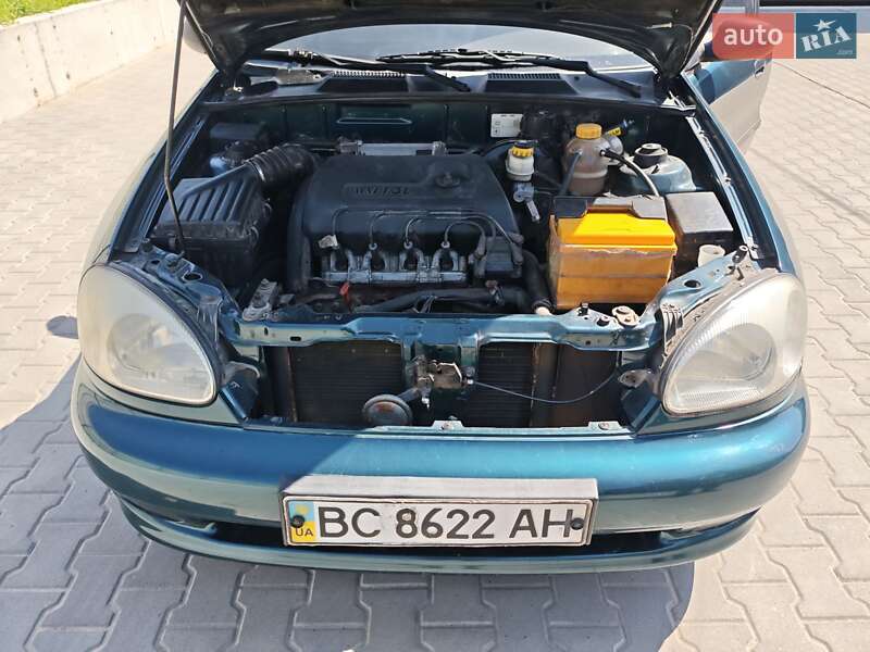 Седан Daewoo Sens 2003 в Львове