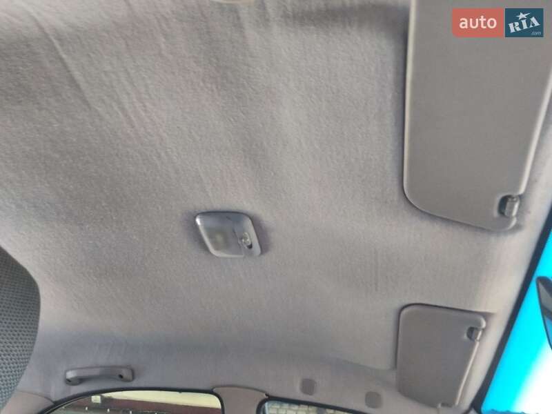 Седан Daewoo Sens 2003 в Львове