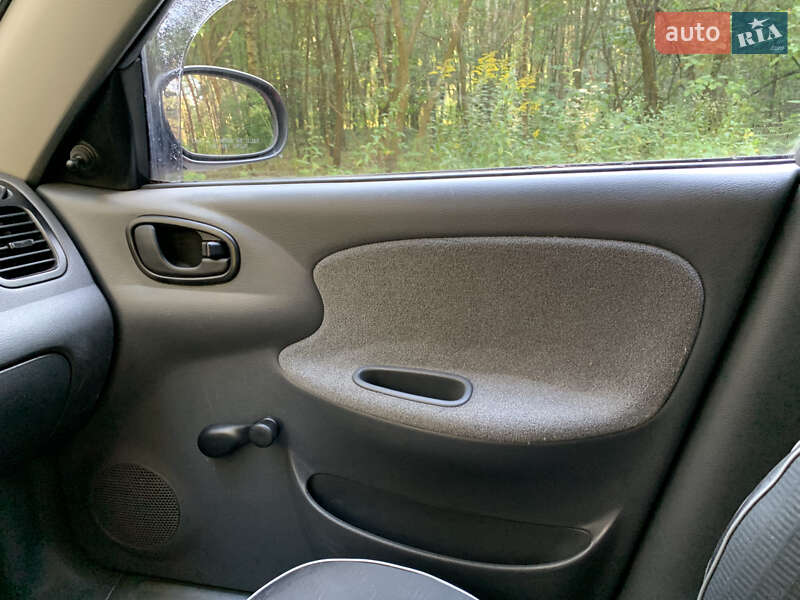Седан Daewoo Sens 2006 в Киеве
