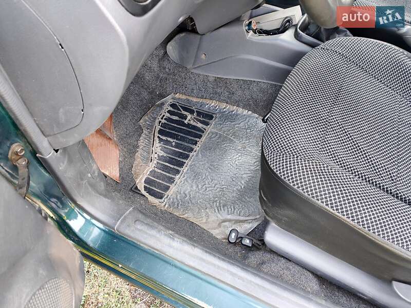 Седан Daewoo Sens 2006 в Черкасах