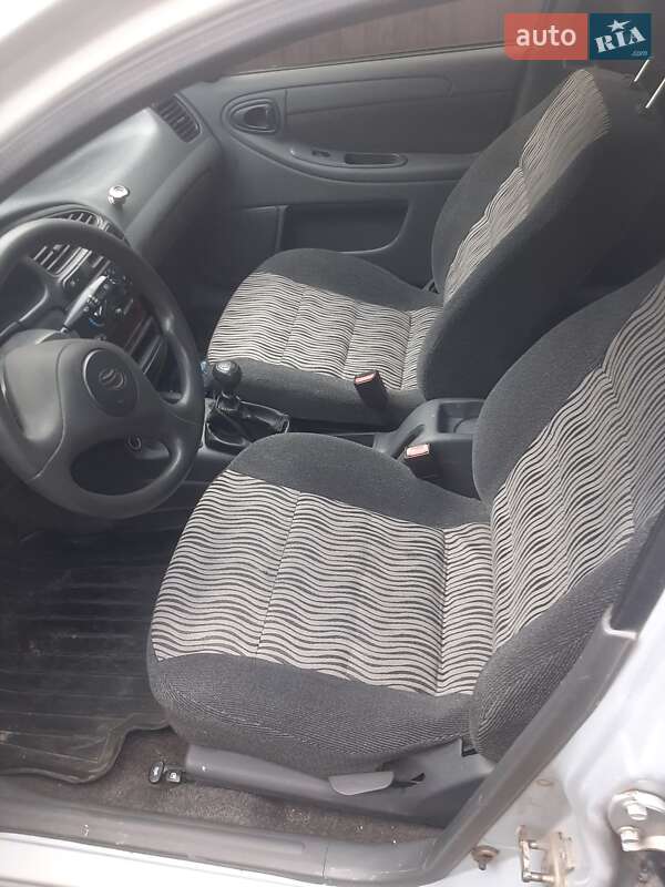 Седан Daewoo Sens 2014 в Синельниково