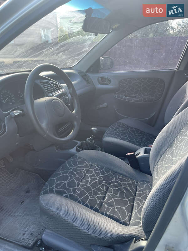 Седан Daewoo Sens 2003 в Бродах