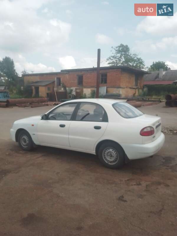 Седан Daewoo Sens 2004 в Бориславе