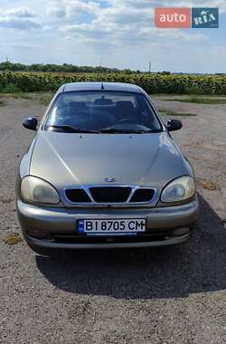 Седан Daewoo Sens 2007 в Хороле