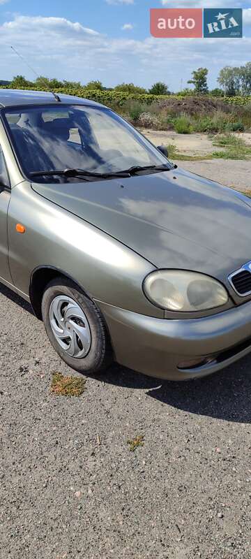 Седан Daewoo Sens 2007 в Хороле