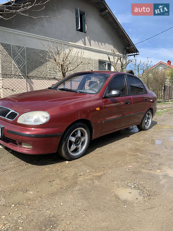Седан Daewoo Sens 2004 в Галичі