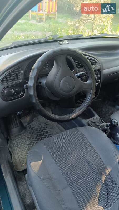 Седан Daewoo Sens 2004 в Славянске