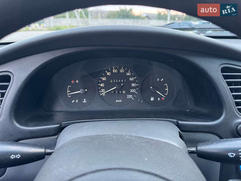 Седан Daewoo Sens 2004 в Житомире