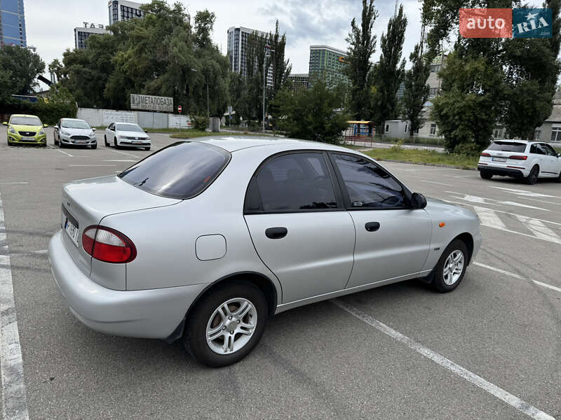 Седан Daewoo Sens 2004 в Киеве
