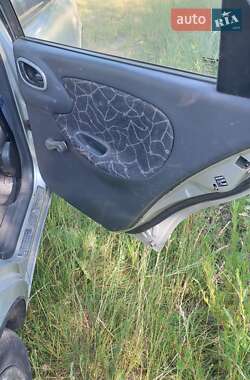 Седан Daewoo Sens 2003 в Попільні