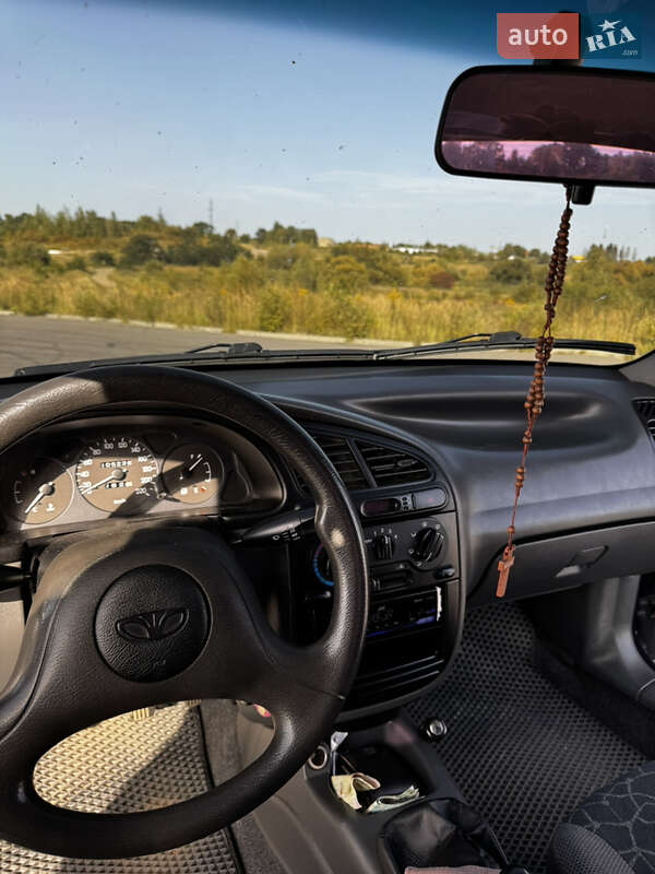 Седан Daewoo Sens 2003 в Дрогобыче