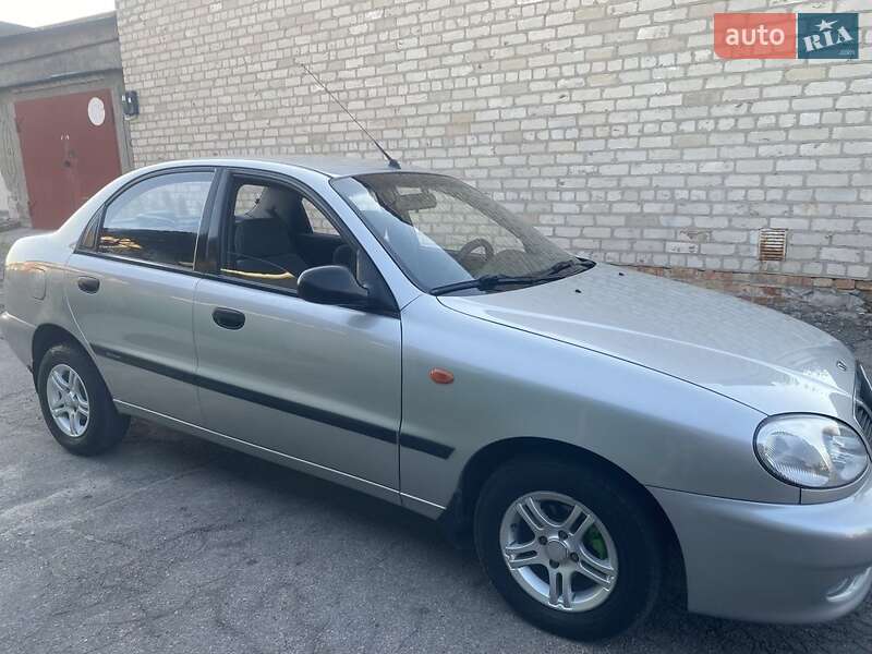 Седан Daewoo Sens 2003 в Запорожье