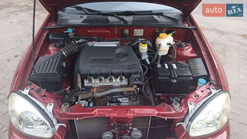 Седан Daewoo Sens 2004 в Житомирі