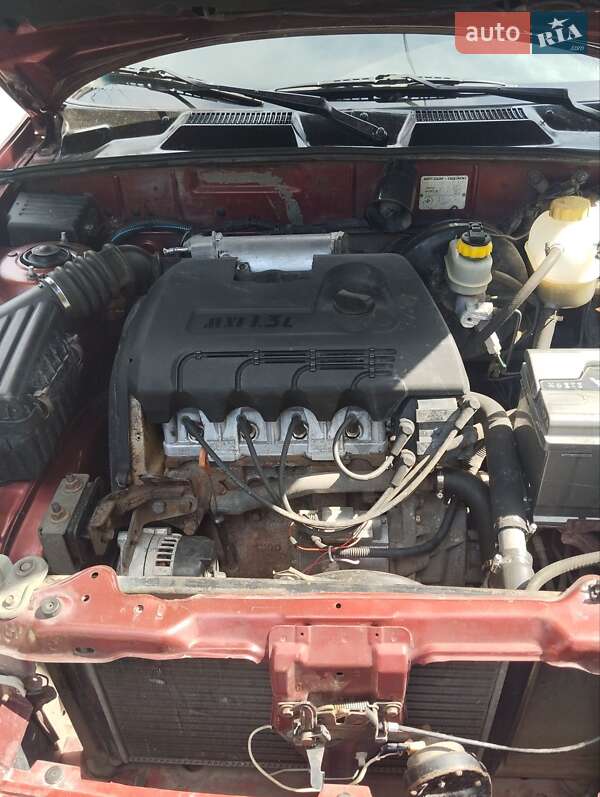 Седан Daewoo Sens 2002 в Павлограде