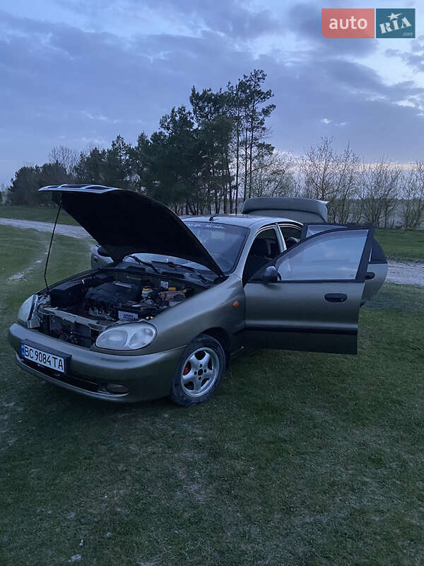 Седан Daewoo Sens 2003 в Кременце