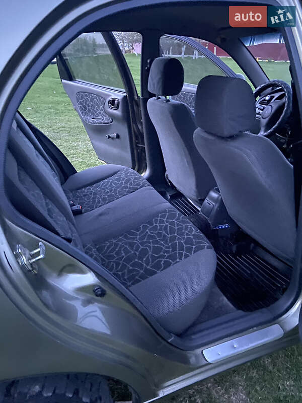 Седан Daewoo Sens 2003 в Кременце